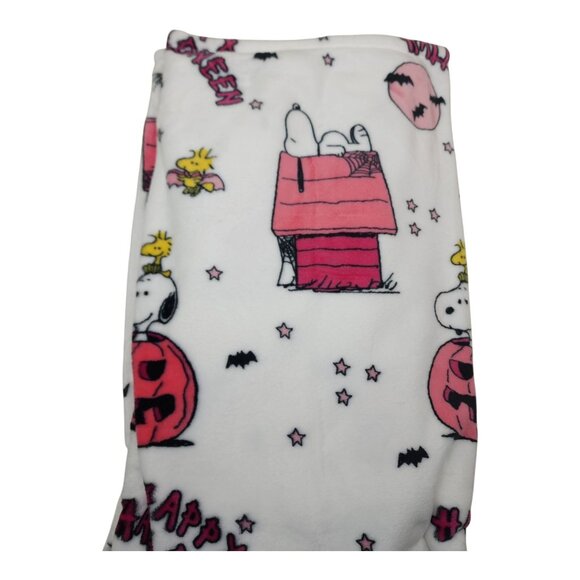 Peanuts Halloween Snoopy Pet Throw Blanket 60" x 70" By Berkshire Pink Pumpkins - Picture 8 of 9